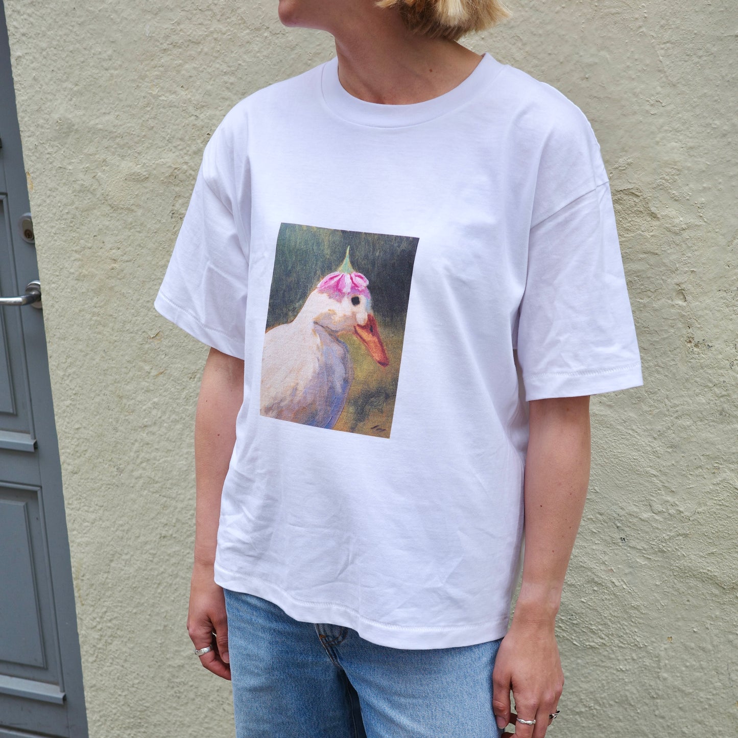 Duck with flower hat tshirt